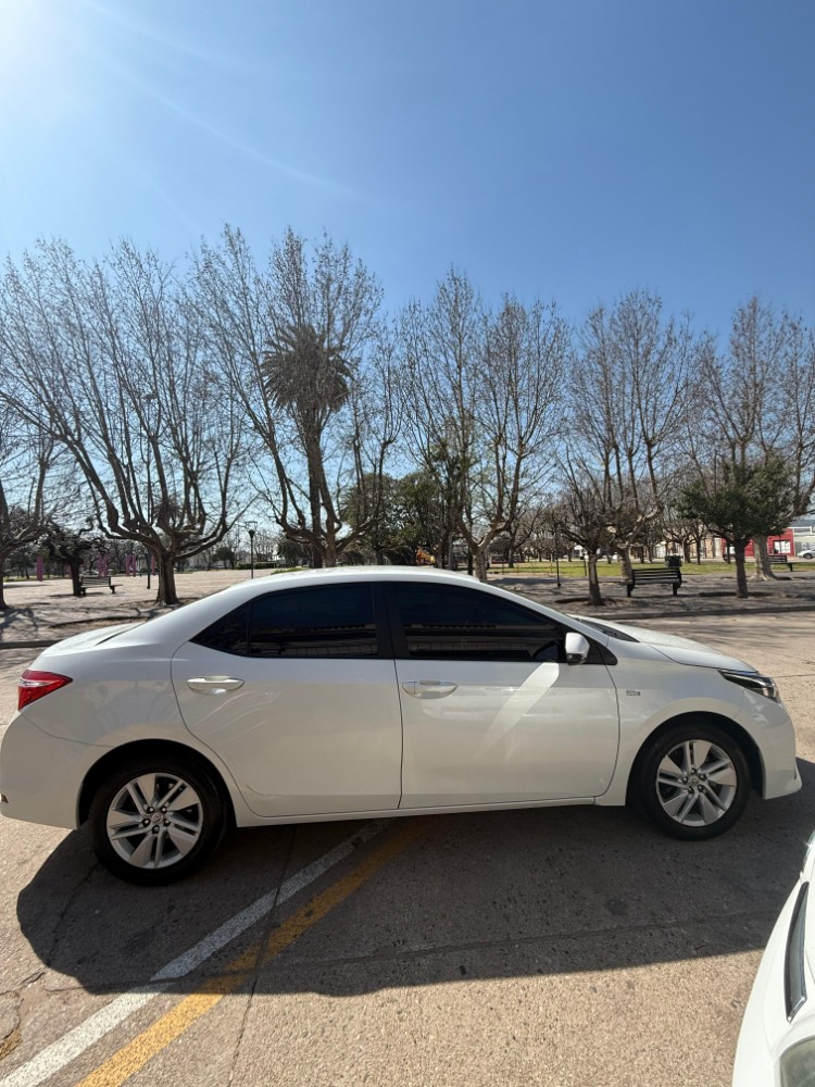 Toyota CORROLA — foto 4